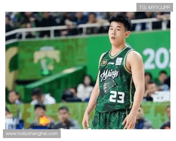 媒体人点评曾凡博林葳NBA之路仍需努力追梦人值得尊重